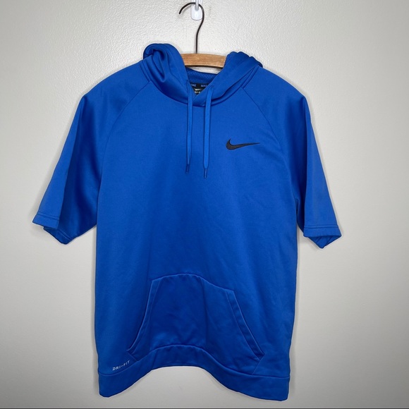 nike short sleeve pullover hoodie